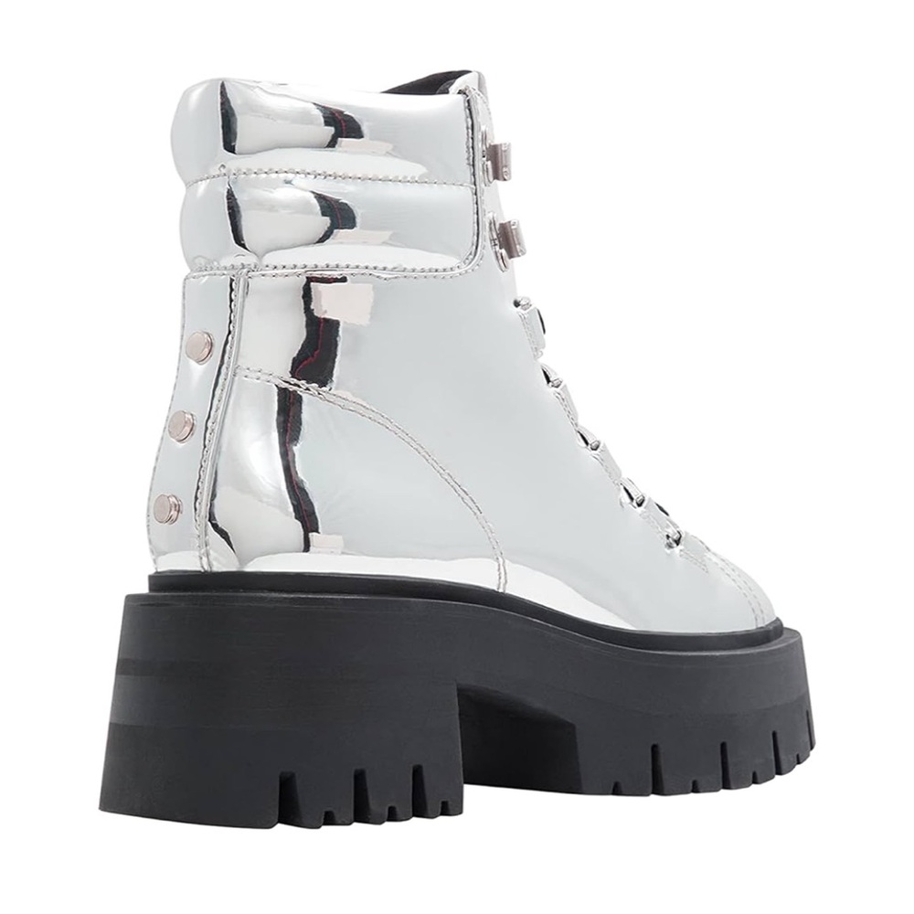 Metallic boots - Picture 3 of 11